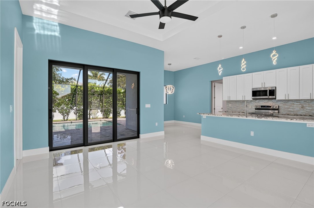3 Bed Pool Home for Sale in Cape Coral, photo 11