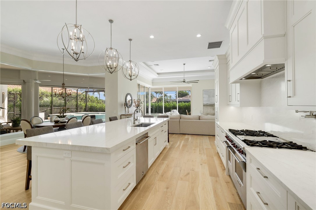 3 Bed Pool Home for Sale in Verona Lago, photo 11