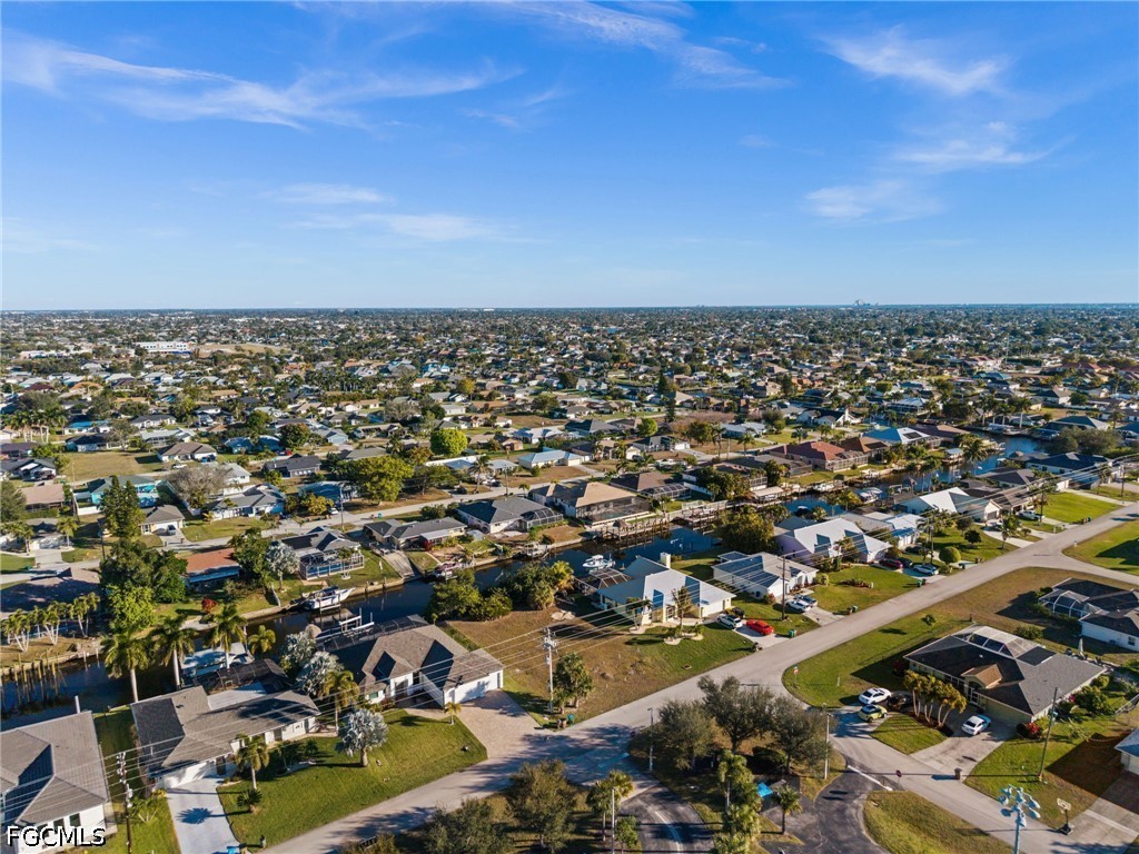Waterfront Home for Sale in Cape Coral, photo 11