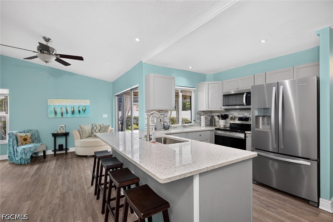 3 Bed Pool Home for Sale in Cape Coral, photo 11