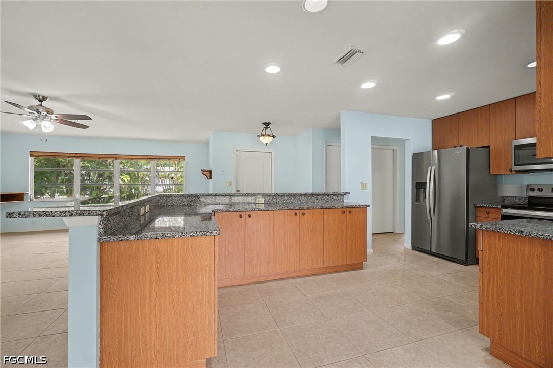 3 Bed SingleFamilyResidence for Sale in Bokeelia, photo 11