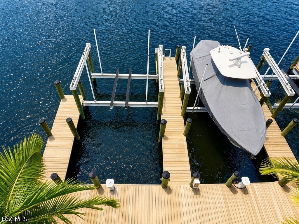 3 Bed Waterfront Home for Sale in Cape Harbour, FL, $995,000 — photo 11