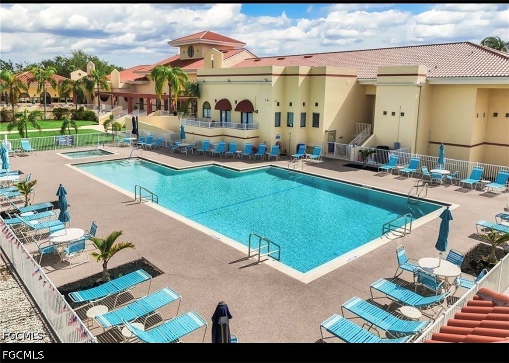 2 Bed SingleFamilyResidence for Sale in North Fort Myers, FL — photo 11