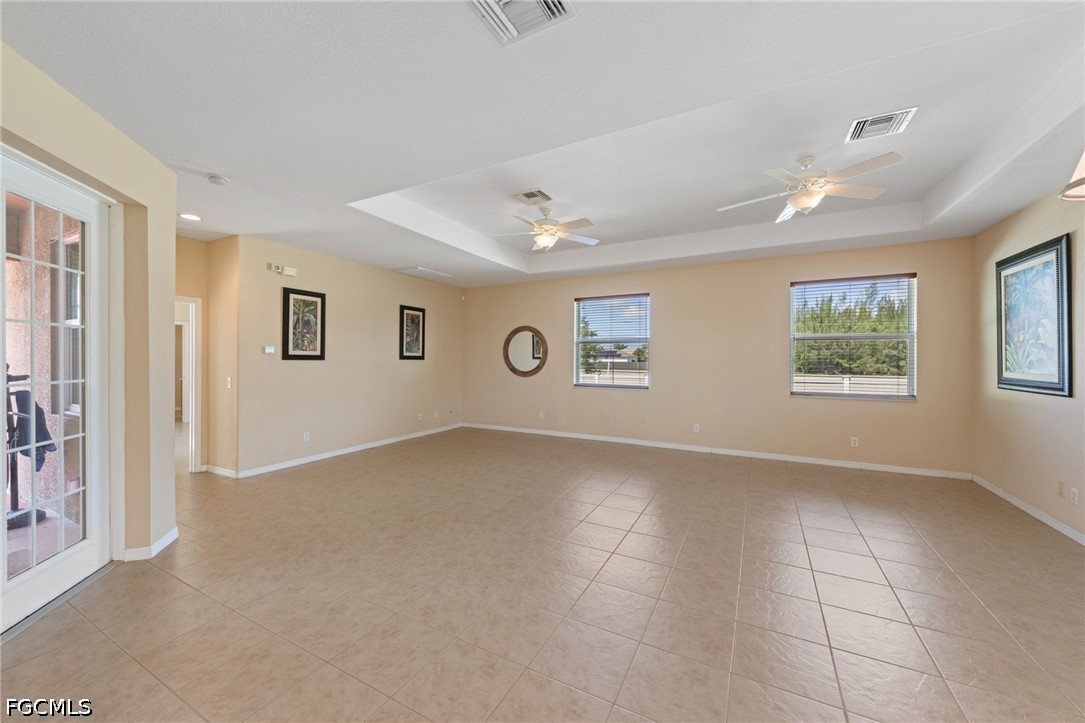 3 Bed Pool Home for Sale in Cape Coral, photo 11