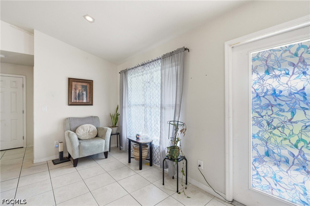 4 Bed SingleFamilyResidence for Sale in Cape Coral, photo 11