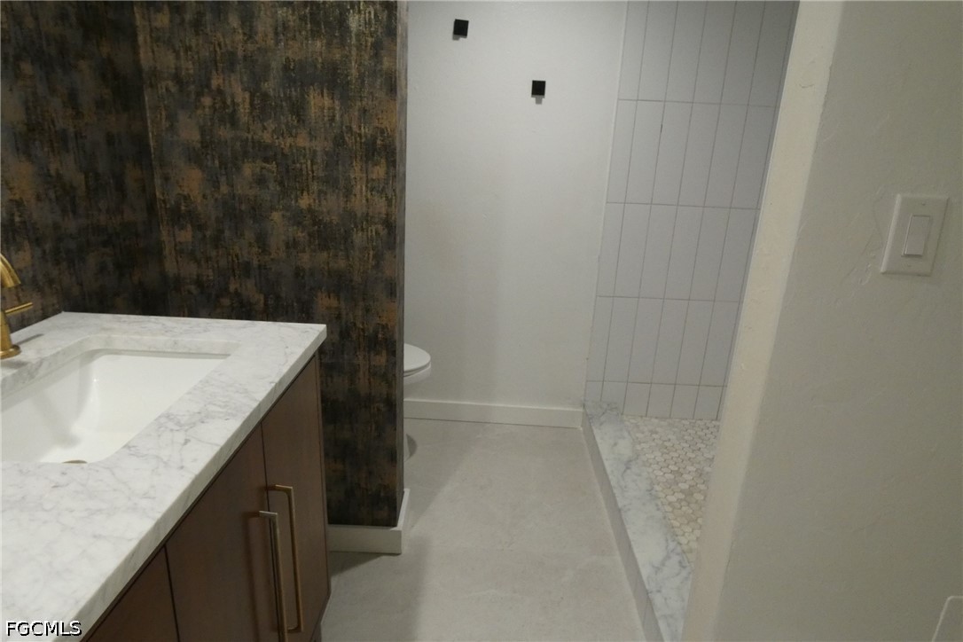 2 Bed Condominium for Sale in Fort Myers, FL, $124,900 — photo 11