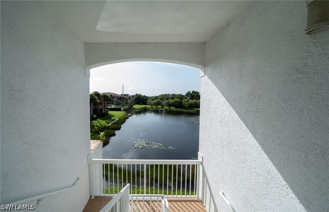 2 Bed Waterfront Home for Sale in Fort Myers, photo 11
