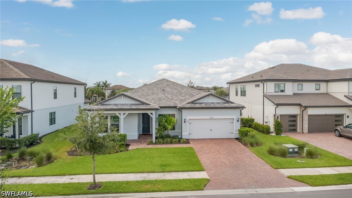 5 Bed SingleFamilyResidence for Sale in Avalon Park, FL — photo 11