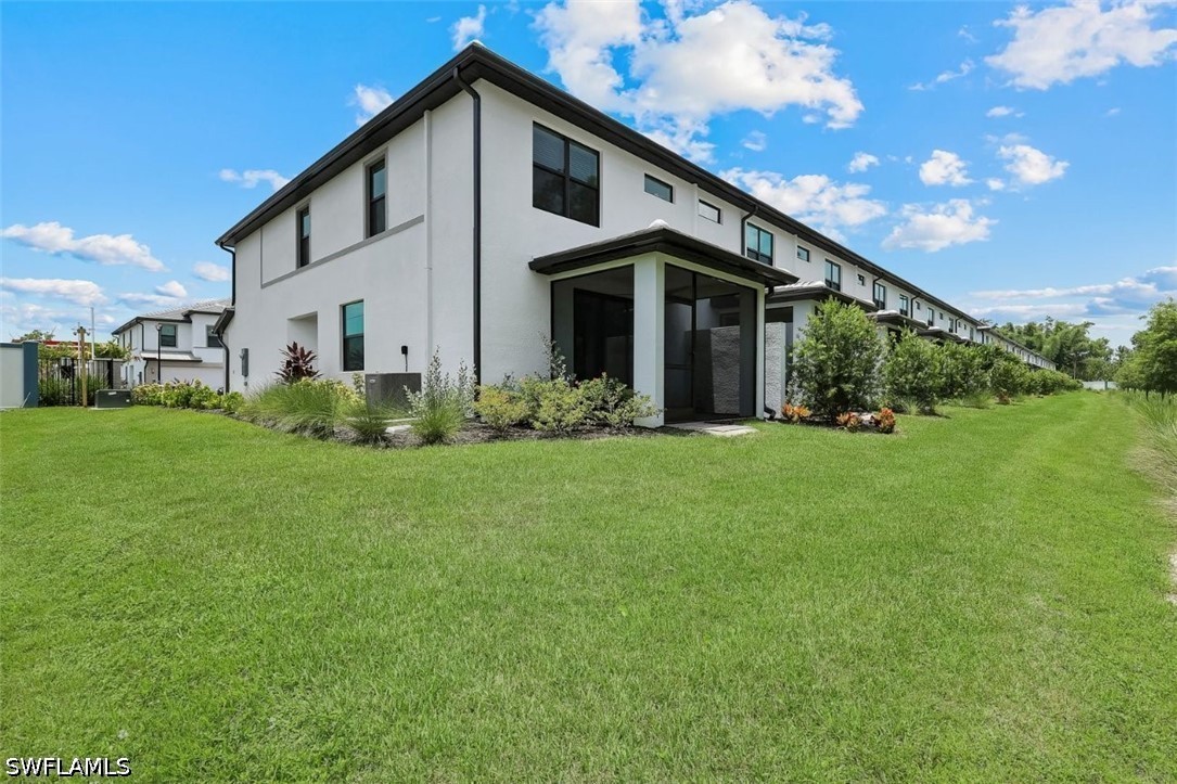 3 Bed Attached for Sale in Solis Grande, FL, $2,800 — photo 11