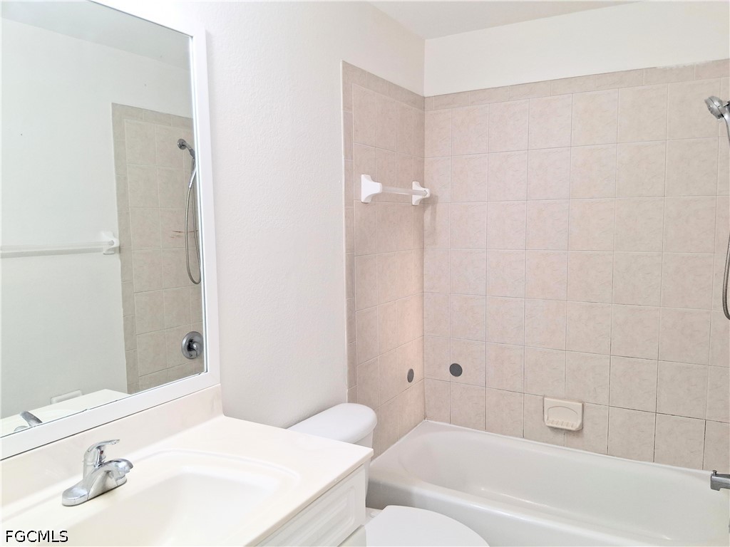 6 Bed Duplex for Sale in Lehigh Acres, FL, $424,900 — photo 11