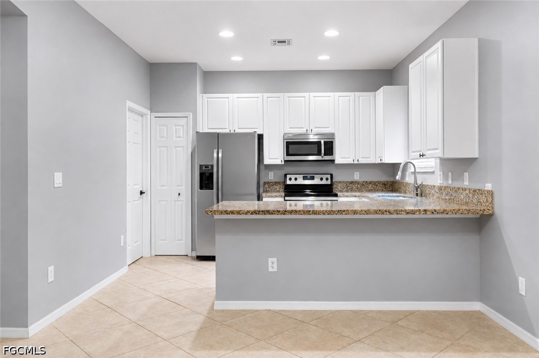 3 Bed Townhouse for Sale in Copper Oaks, FL, $325,000 — photo 11
