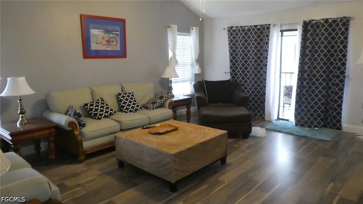 2 Bed Condominium for Sale in Fort Myers, FL, $3,000 — photo 11
