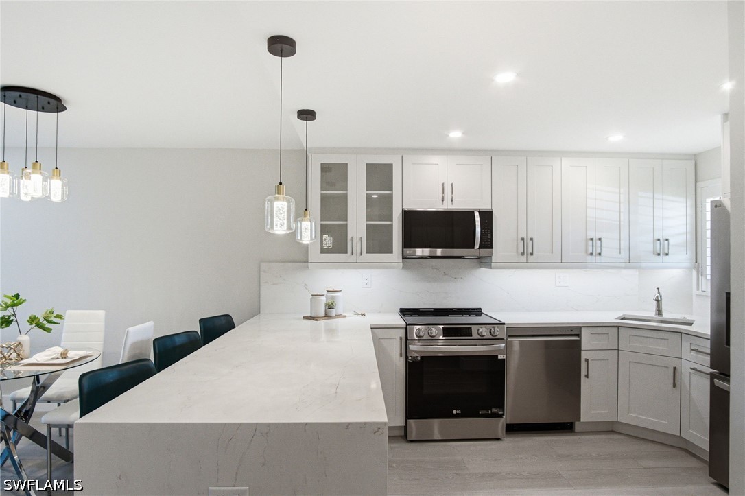 2 Bed Condominium for Sale in Naples, FL, $464,000 — photo 11