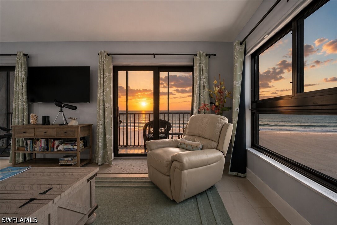 2 Bed Waterfront Home for Sale in Island Winds Condo, FL — photo 11