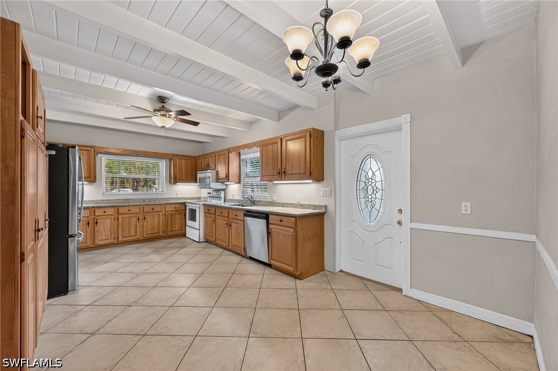 2 Bed SingleFamilyResidence for Sale in Naples, FL, $339,900 — photo 11