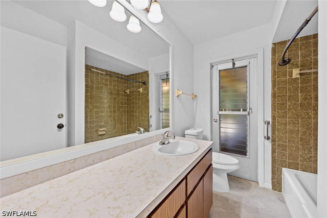 3 Bed SingleFamilyResidence for Sale in North Fort Myers, FL — photo 11