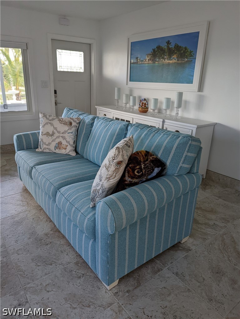 2 Bed SingleFamilyResidence for Sale in Everglades City, FL — photo 11