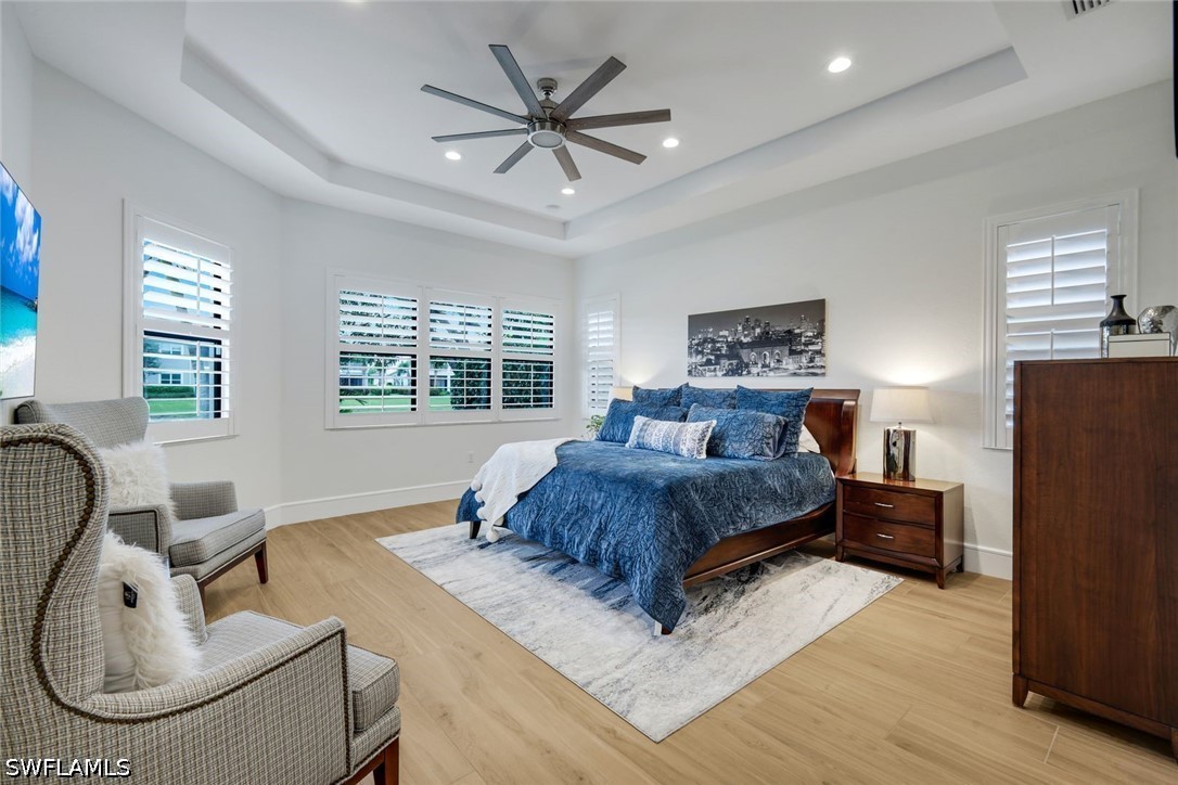 5 Bed SingleFamilyResidence for Sale in Naples, FL — photo 11