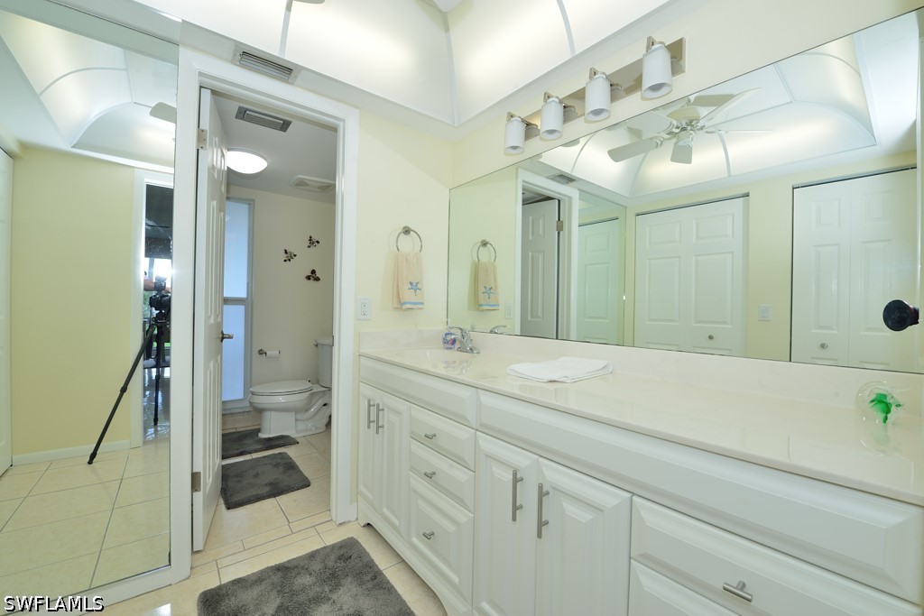 2 Bed Condominium for Sale in Naples, FL, $5,000 — photo 11