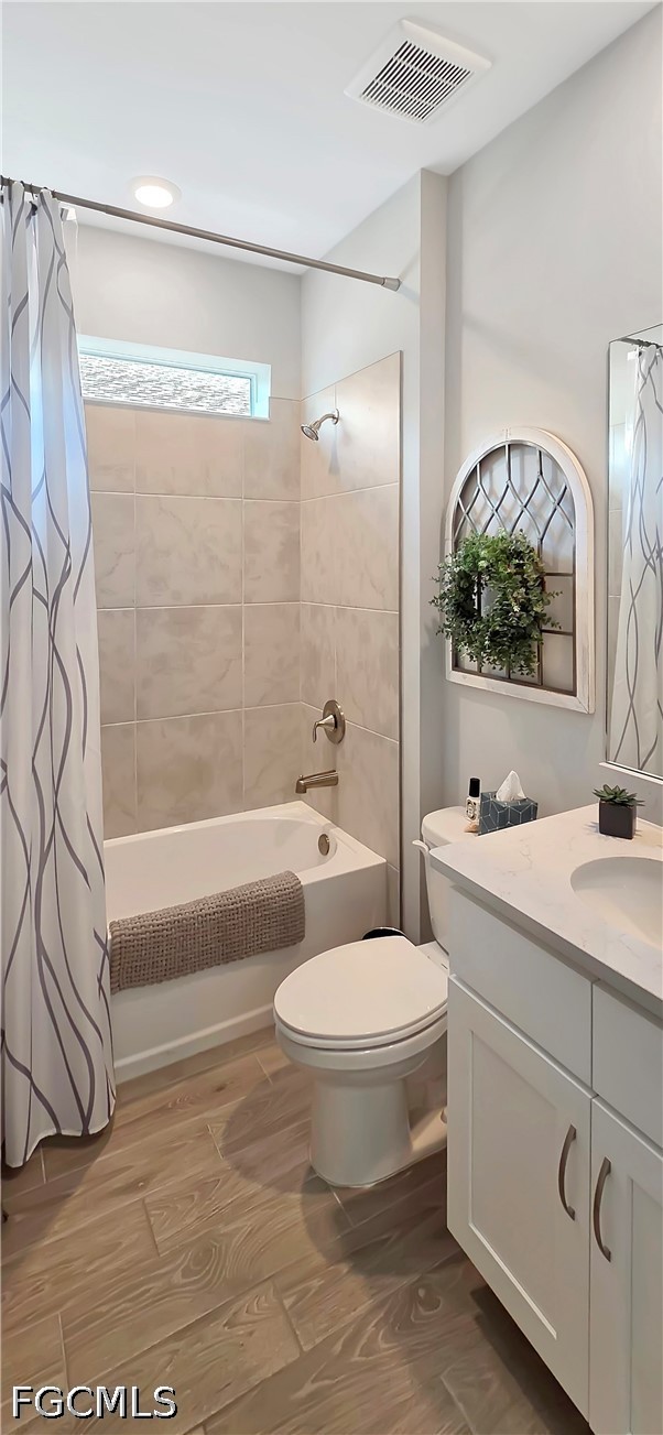 3 Bed SingleFamilyResidence for Sale in Coral Bay, FL — photo 11