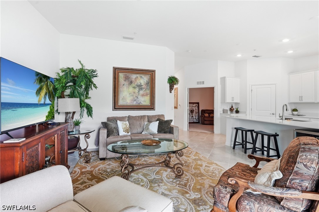 2 Bed Condominium for Sale in Webbs Reserve, FL, $6,000 — photo 11
