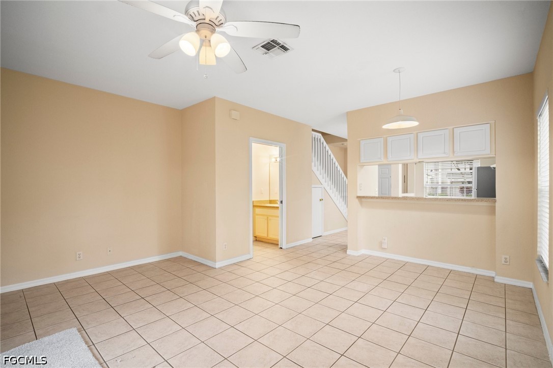 2 Bed Townhouse for Sale in Winkler Estates, FL, $1,400 — photo 11