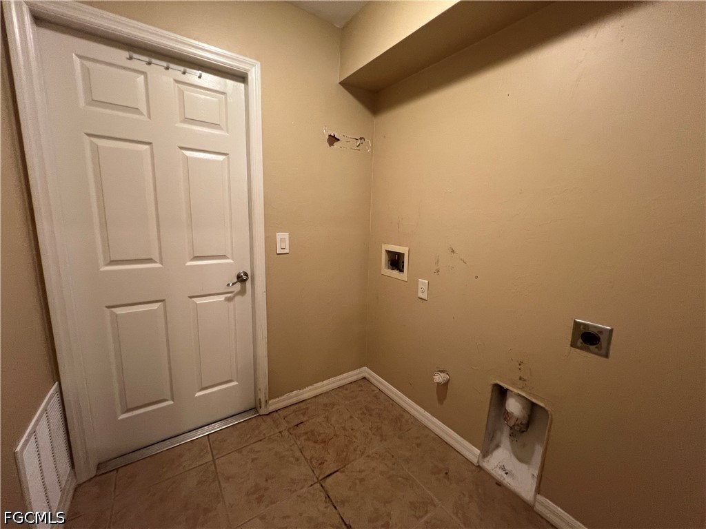 3 Bed SingleFamilyResidence for Sale in Cape Coral, FL — photo 11