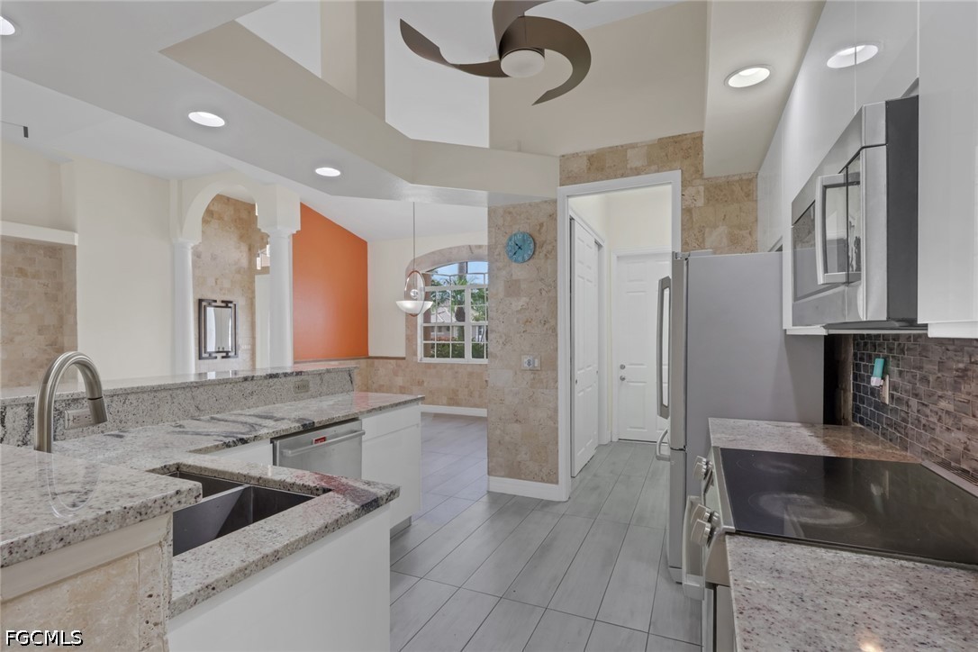 3 Bed Pool Home for Sale in Fort Myers, photo 11