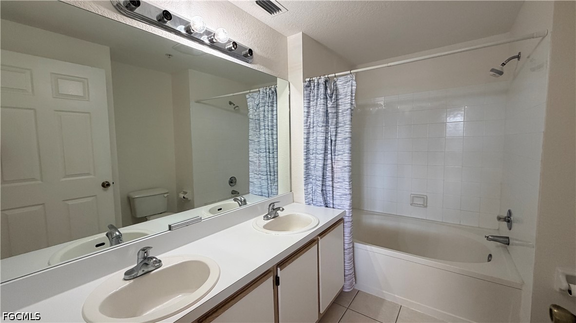 2 Bed Waterfront Home for Sale in Fort Myers, FL, $1,450 — photo 11