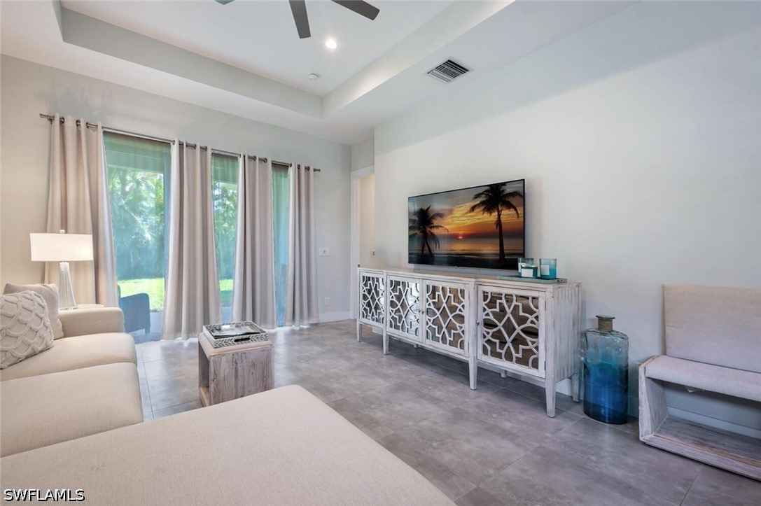 3 Bed SingleFamilyResidence for Sale in Naples, FL, $3,300 — photo 11