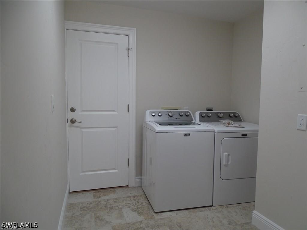 3 Bed SingleFamilyResidence for Sale in Naples, FL, $3,100 — photo 11