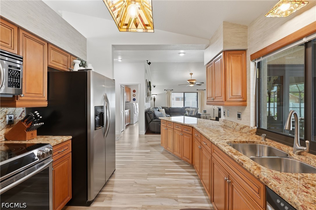 3 Bed Pool Home for Sale in Cape Coral, photo 11