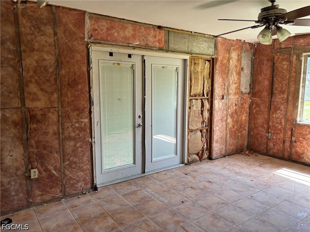 2 Bed SingleFamilyResidence for Sale in Not Applicable, FL — photo 11