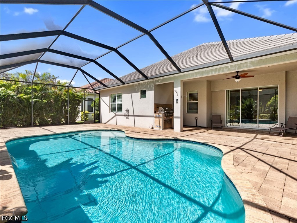 3 Bed Pool Home for Sale in Daniels Place, photo 11