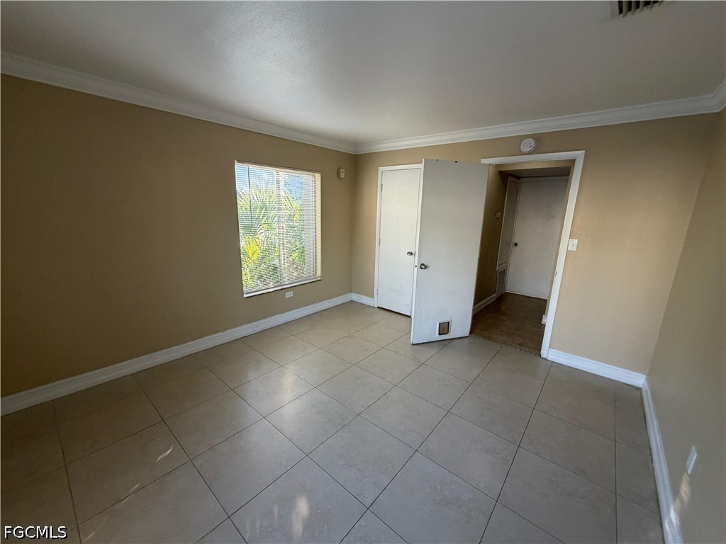 1 Bed Condominium for Sale in Green Tee Village, FL, $1,050 — photo 11