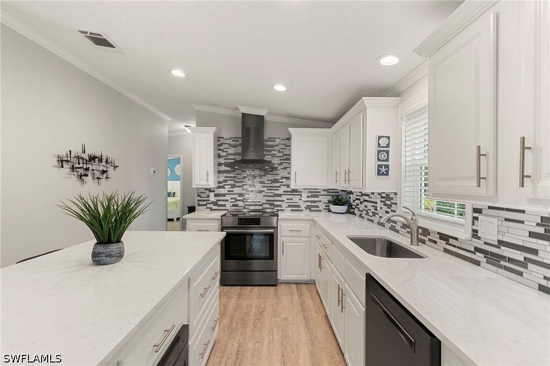 2 Bed ManufacturedHome for Sale in Naples, FL, $379,900 — photo 11