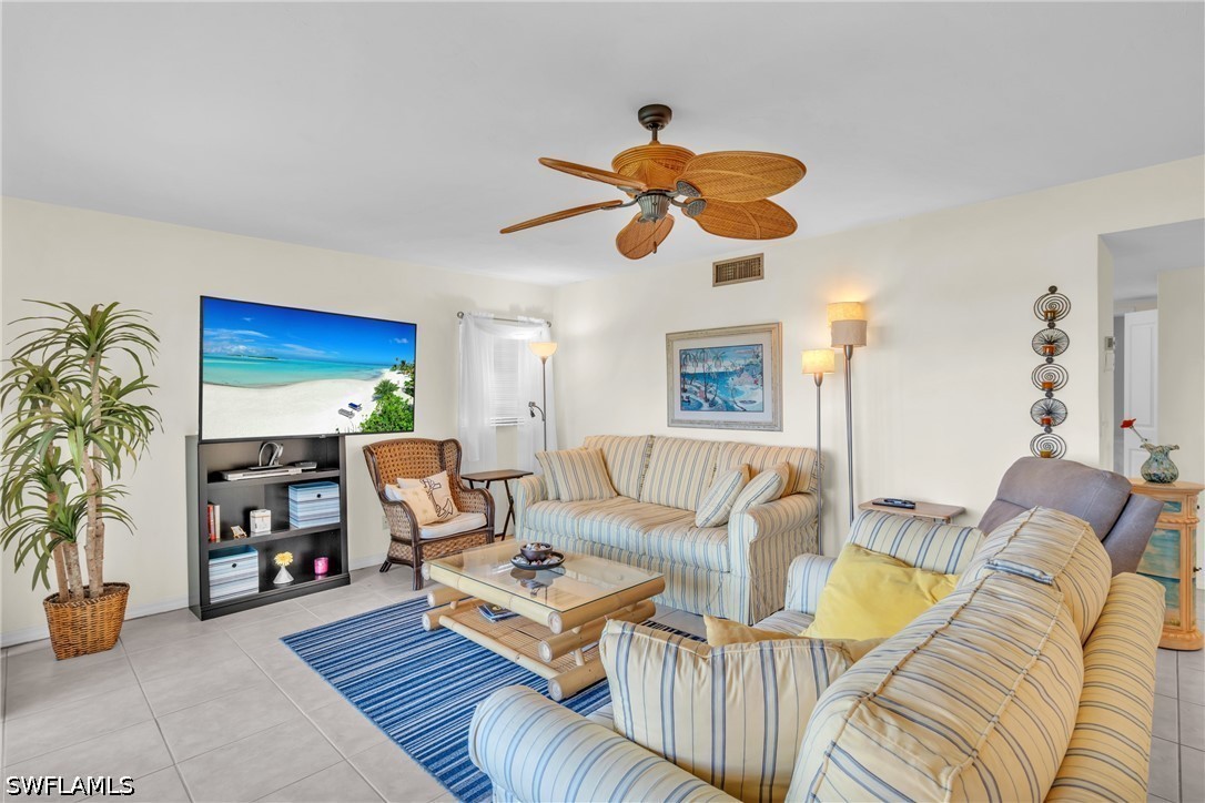 3 Bed Condominium for Sale in Beachwalk Gardens, FL, $2,300 — photo 11