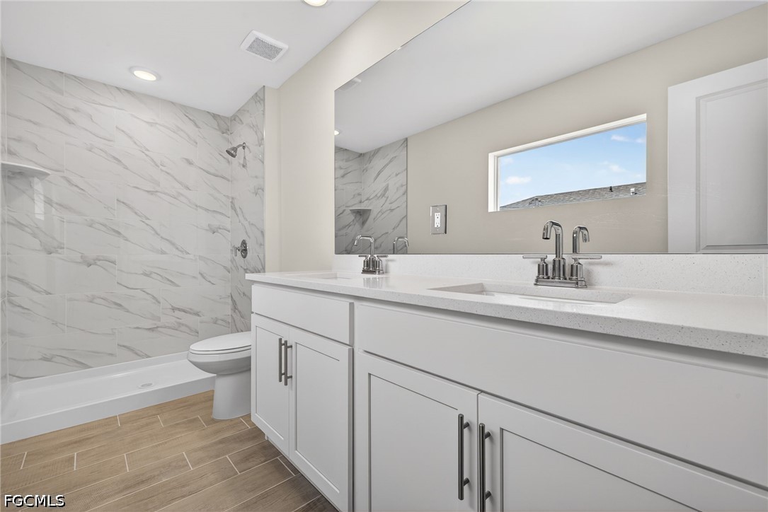 4 Bed SingleFamilyResidence for Sale in Cape Coral, FL — photo 11