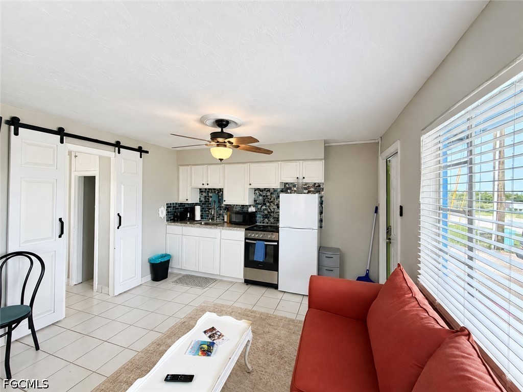 2 Bed Waterfront Home for Sale in Matlacha, FL, $475,000 — photo 11