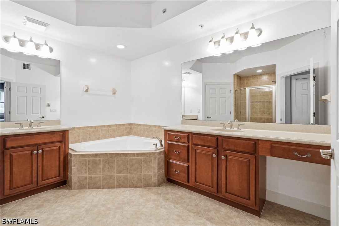 2 Bed Condominium for Sale in Somerset, FL, $350,000 — photo 11
