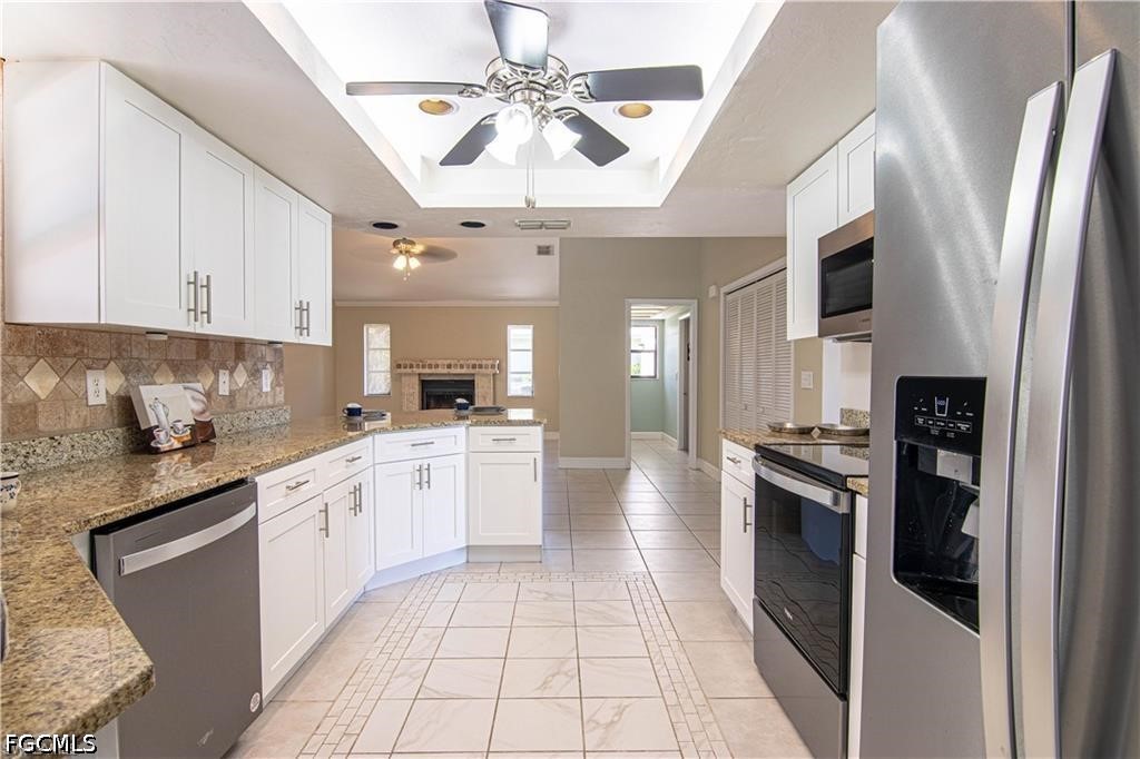 3 Bed Pool Home for Sale in The Forest, FL, $2,800 — photo 11