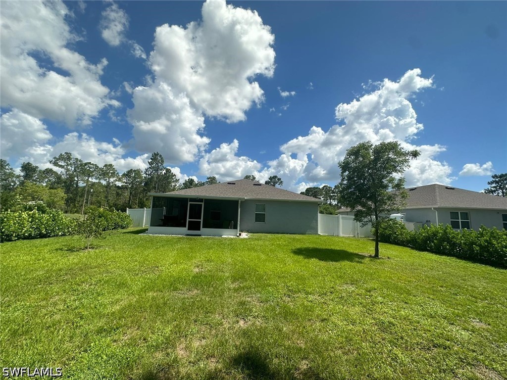 3 Bed SingleFamilyResidence for Sale in Naples, FL, $3,100 — photo 11