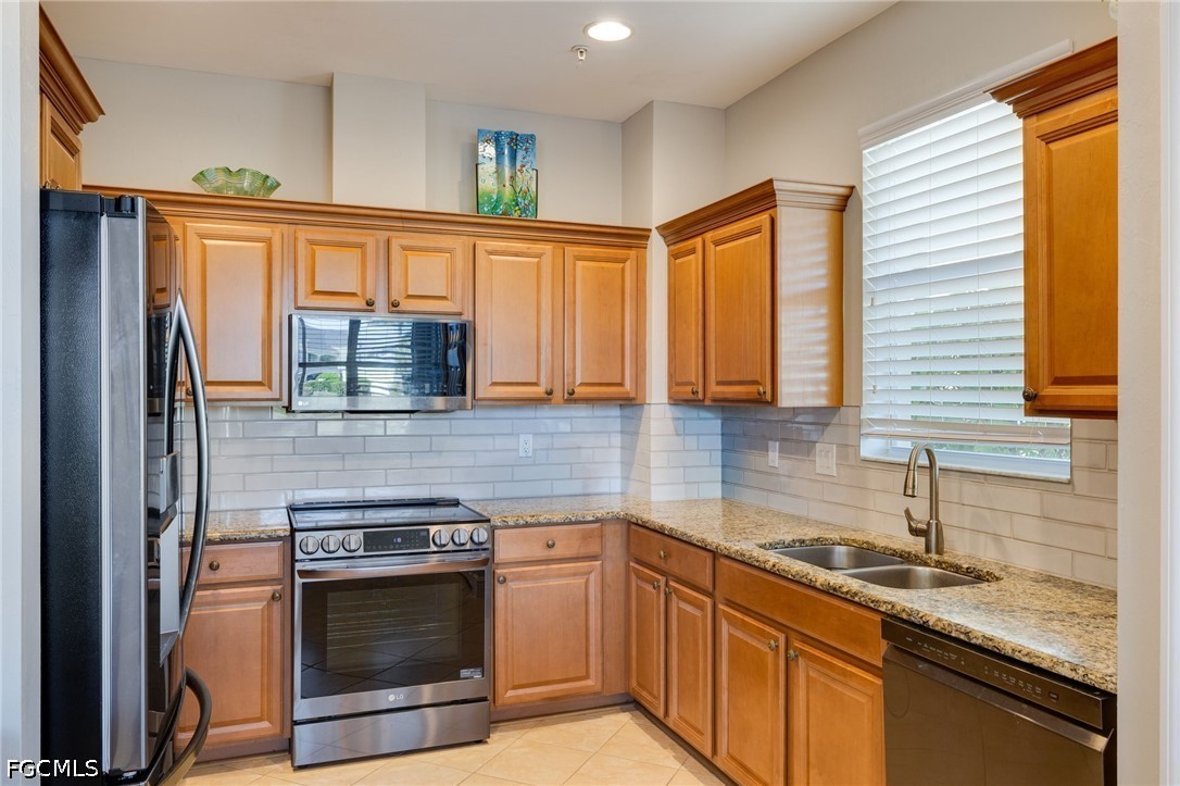 2 Bed Waterfront Home for Sale in Hamilton, FL, $339,900 — photo 11