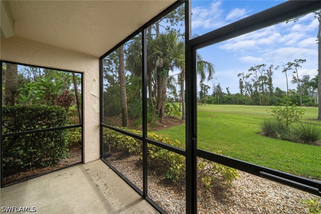 3 Bed Condominium for Sale in Fairways, FL, $250,000 — photo 11