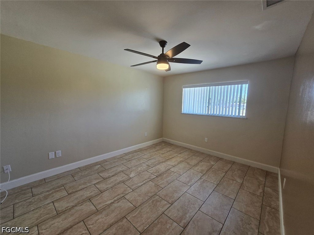 3 Bed SingleFamilyResidence for Sale in North Fort Myers, FL — photo 11