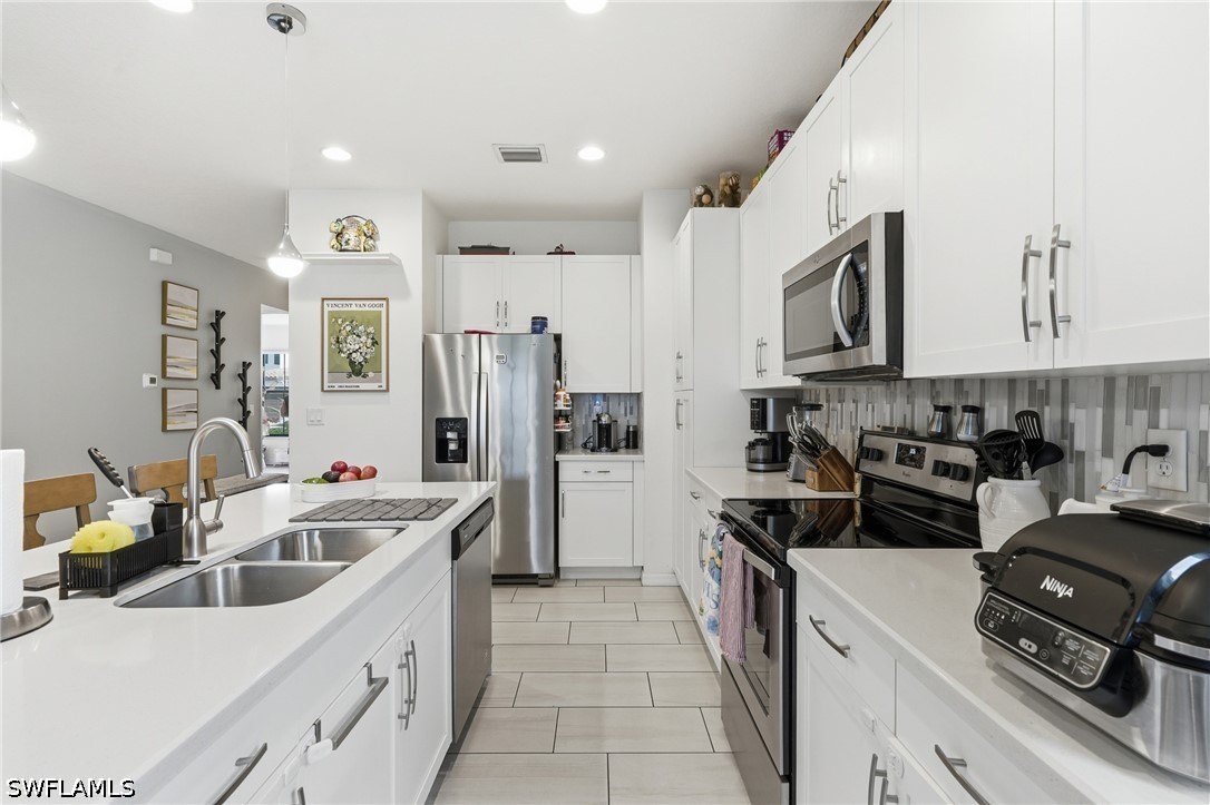3 Bed SingleFamilyResidence for Sale in Naples, FL, $449,900 — photo 11