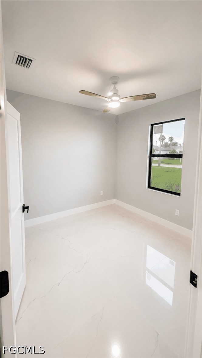 4 Bed SingleFamilyResidence for Sale in Cape Coral, photo 11