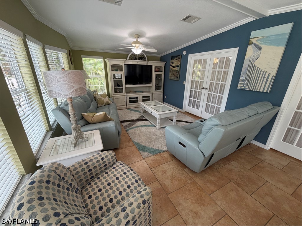 2 Bed SingleFamilyResidence for Sale in Fort Myers, photo 11