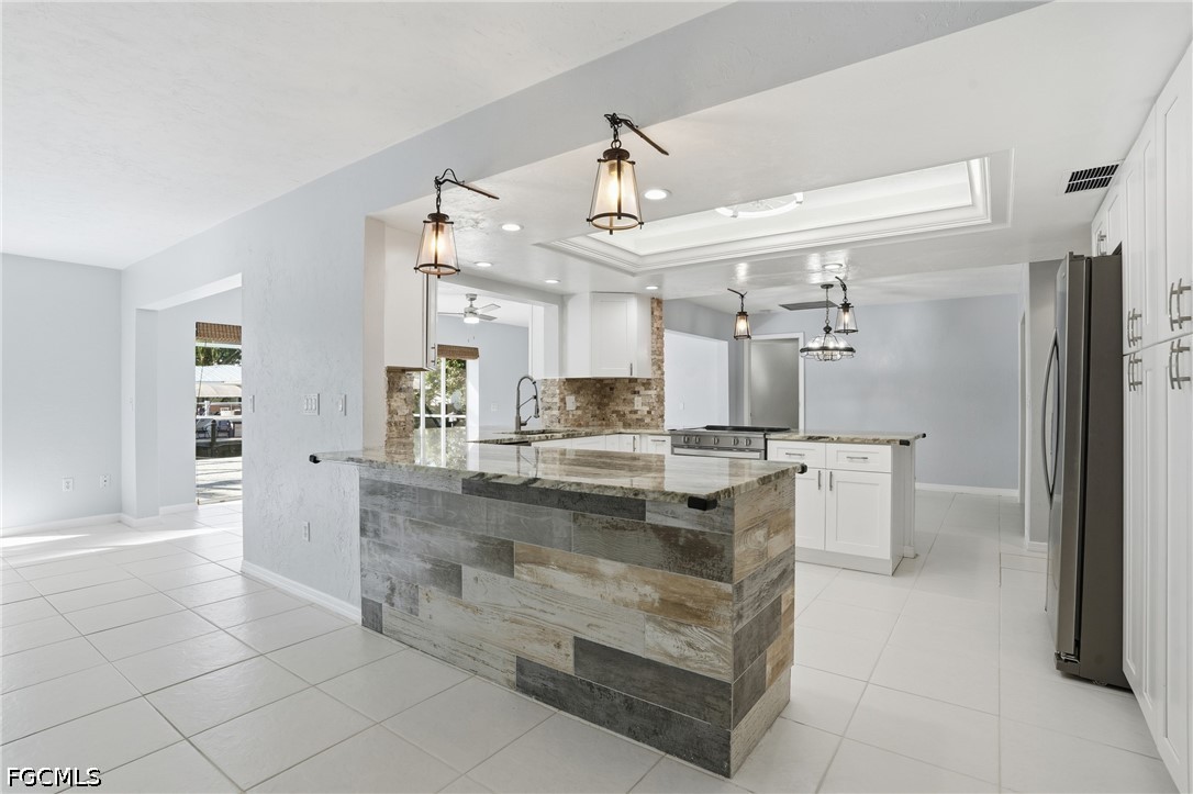 3 Bed Pool Home for Sale in Mcgregor Isles, photo 11