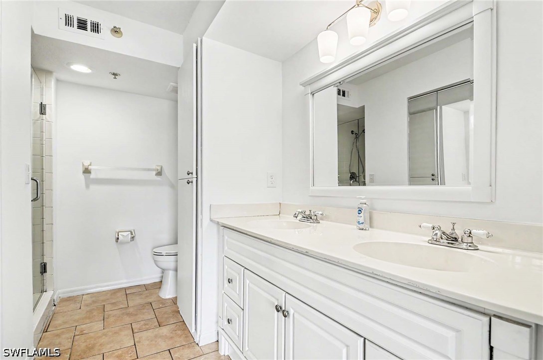 2 Bed Waterfront Home for Sale in Naples, photo 11